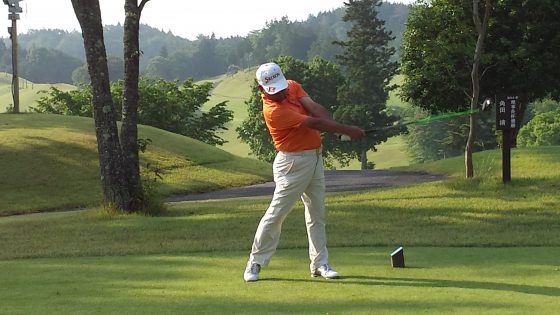 準決勝山下選手スタートホールTｼｮｯﾄ